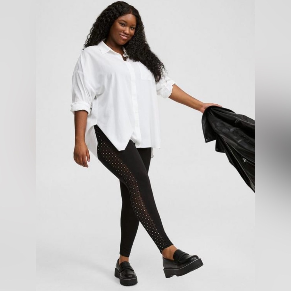NWT TORRID Black Studded Leggings